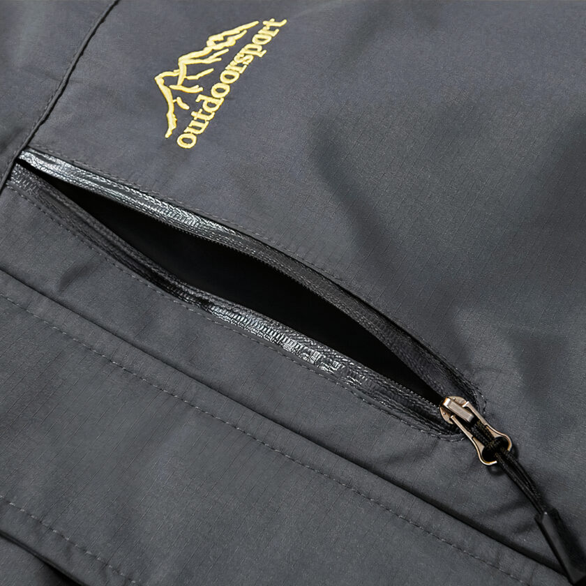 Rits een warme zwarte ski-jas voor heren.