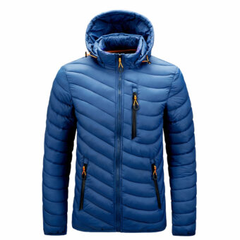 Slim-fit herenjack met capuchon in blauw op een witte achtergrond.